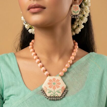 Pastel Peach Thread Bead Necklace Set with Floral Pendant