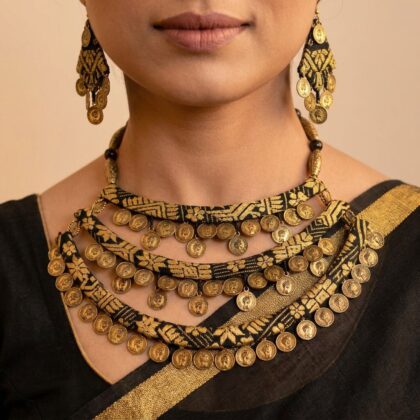 Three-Layer Heritage Coin Necklace Set in Black & Gold Weave
